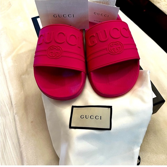 Gucci Fushia Pink Rubber Slide Sandals | Size 38 | Worn Once | W/ Box & Extras - Picture 1 of 15